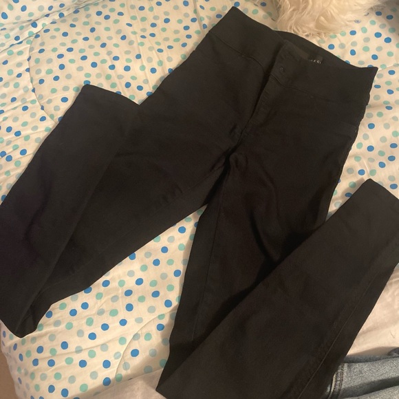 New Assorted Jeans - Picture 2 of 6